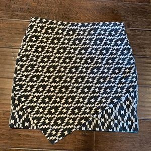 Skirt Black & White H & M